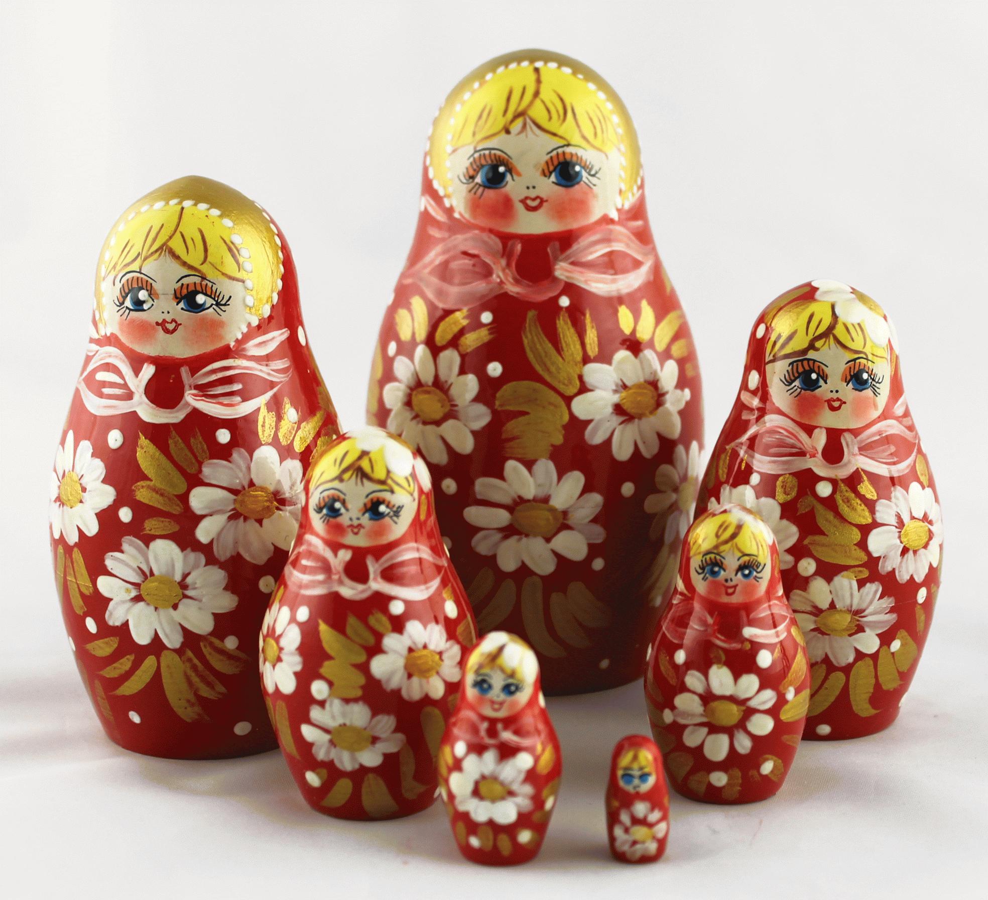 Red Daisy Matryoshka Set