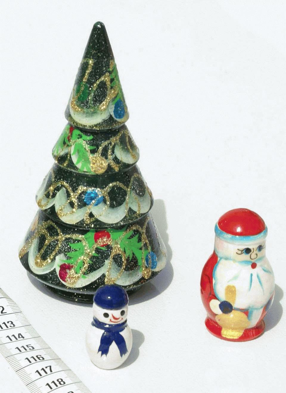 Christmas Matryoshka Set with Tree